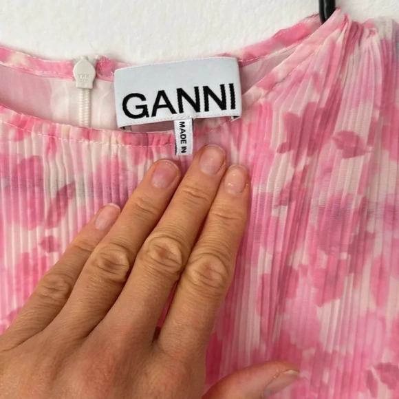 Ganni ruffle tiered dress - Picture 4 of 5